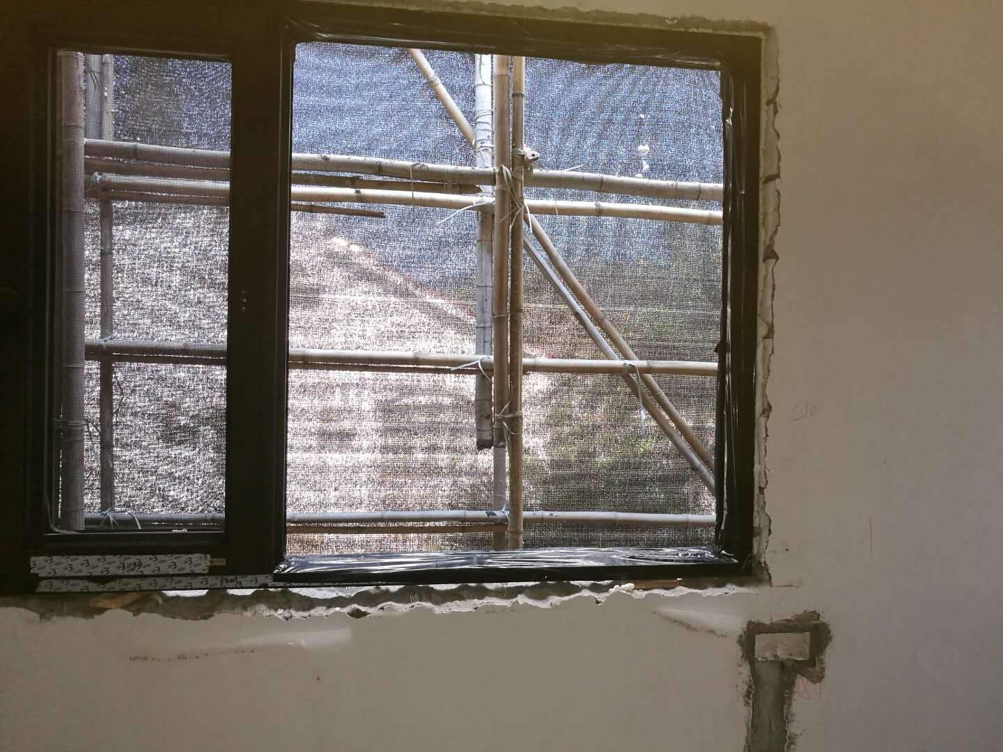 窗纱一体窗案例